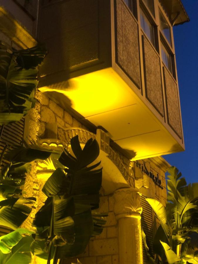 Triangulo Hotel Alacati Exterior photo